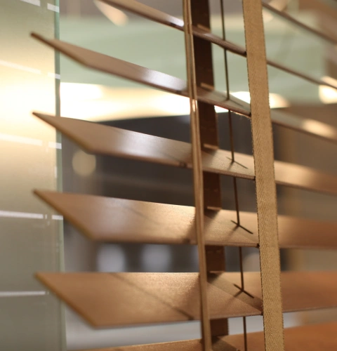 Дървени щори 70 mm 